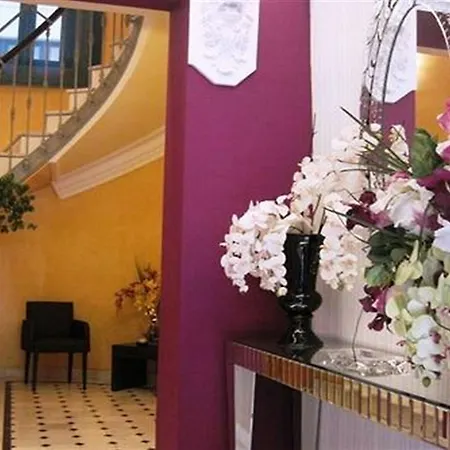 La Casa De La Trinidad Otel